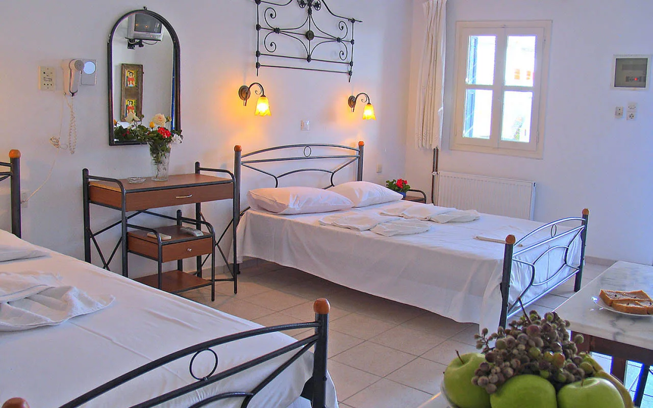 Polytimi amorgos room with two beds